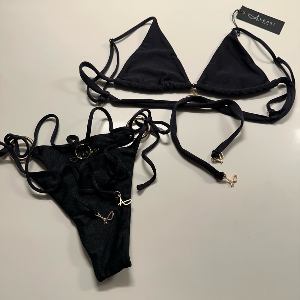 Alessi - black swimsuit set